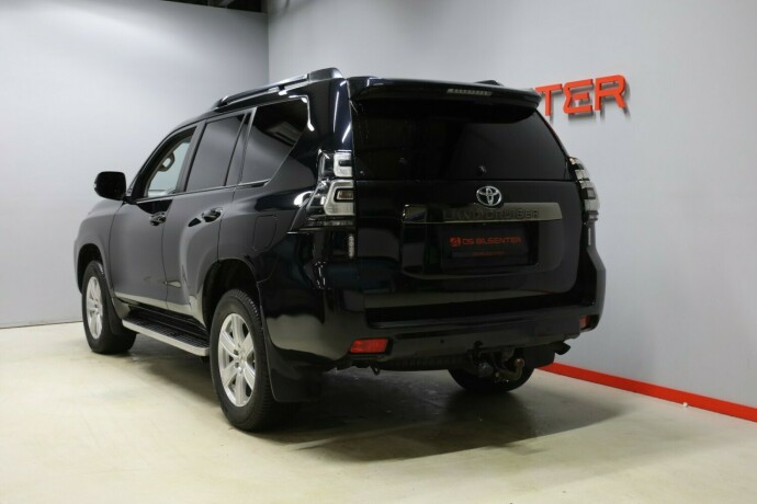 toyota-land-cruiser-diesel-2020-big-2