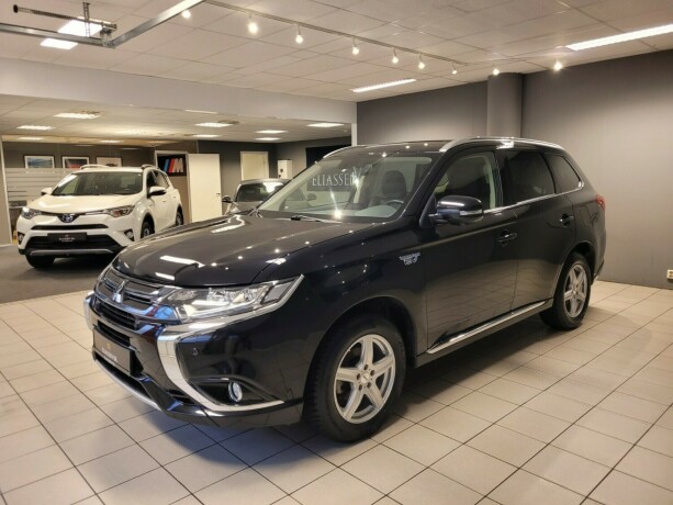 mitsubishi-outlander-elektrisitetbensin-2016-big-8