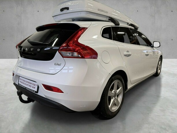 volvo-v40-diesel-2015-big-3