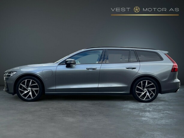 volvo-v60-elektrisitetbensin-2021-big-3