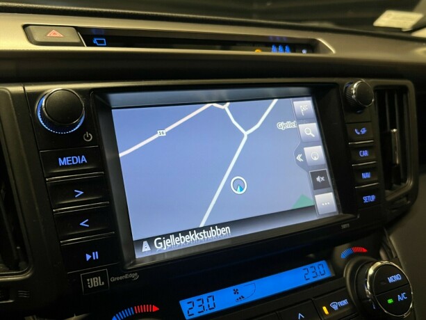 toyota-rav4-elektrisitetbensin-2018-big-18