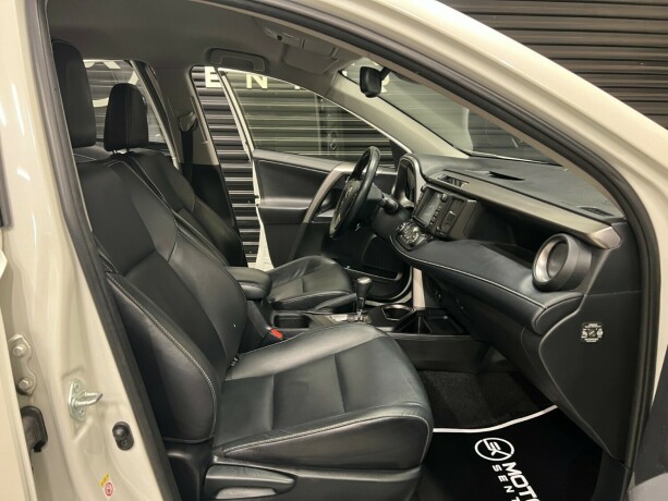 toyota-rav4-elektrisitetbensin-2018-big-29
