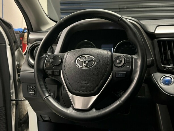 toyota-rav4-elektrisitetbensin-2018-big-14