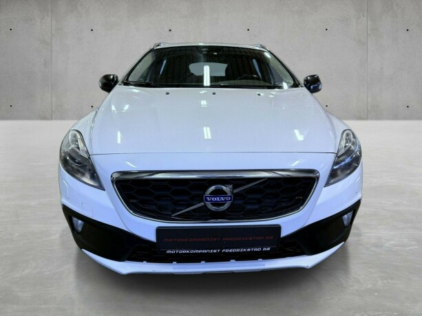 volvo-v40-cross-country-diesel-2014-big-7