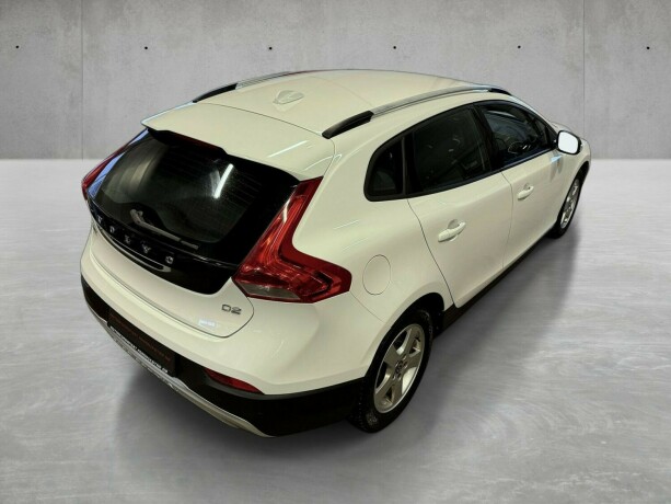 volvo-v40-cross-country-diesel-2014-big-6