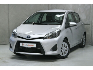 Toyota | Yaris | Elektrisitet+bensin | 2013