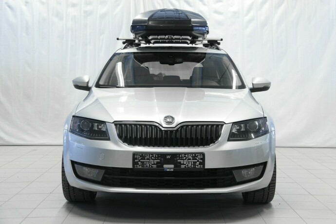 skoda-octavia-bensin-2014-big-1