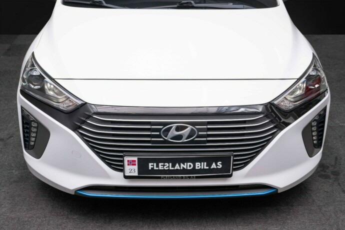 hyundai-ioniq-elektrisitetbensin-2018-big-5