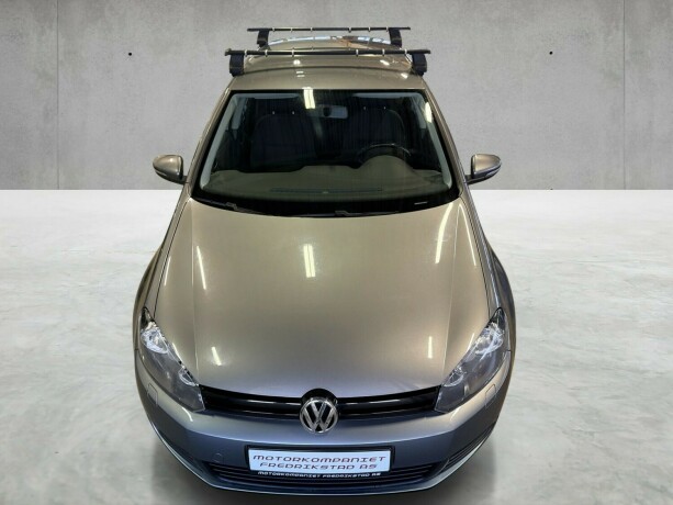 volkswagen-golf-diesel-2010-big-9