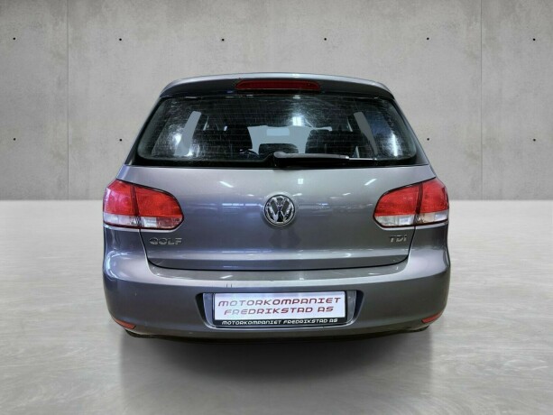 volkswagen-golf-diesel-2010-big-10