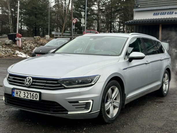 volkswagen-passat-elektrisitetbensin-2017-big-3