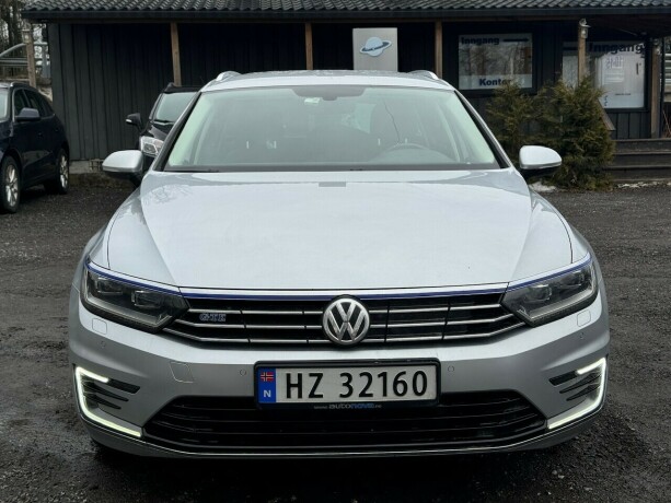 volkswagen-passat-elektrisitetbensin-2017-big-2