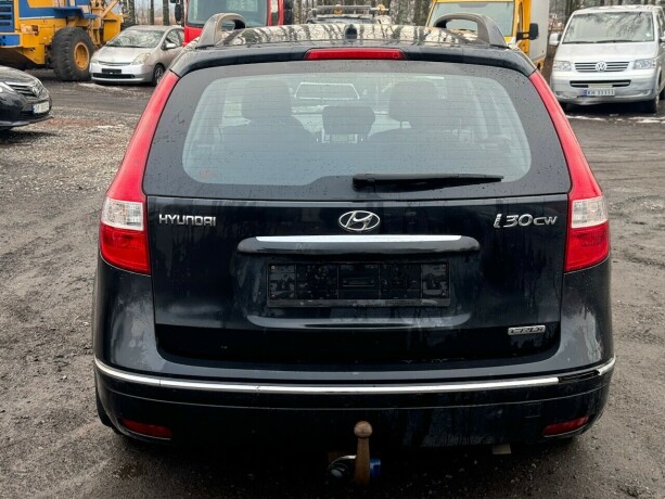 hyundai-i30-diesel-2008-big-5