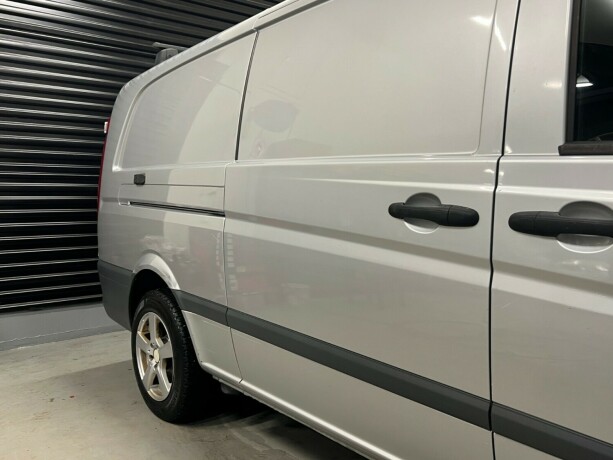 mercedes-benz-vito-diesel-2012-big-4