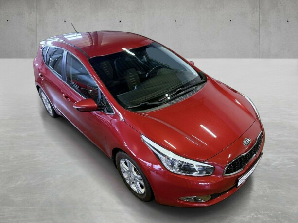 kia-cee039d-bensin-2013-big-4