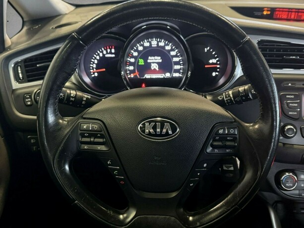 kia-cee039d-bensin-2013-big-15