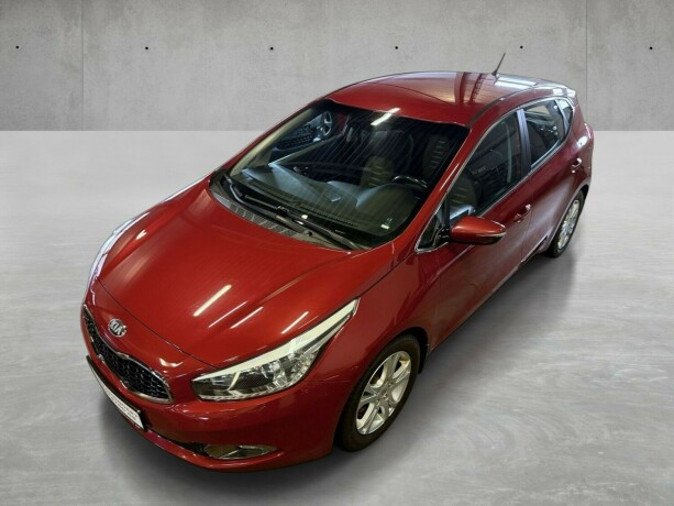 kia-cee039d-bensin-2013-big-5