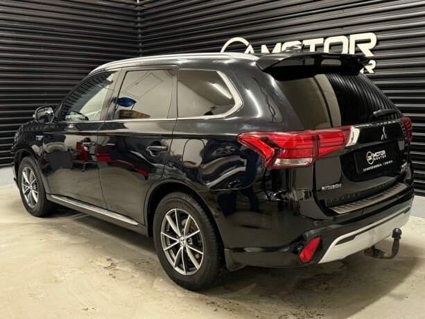 mitsubishi-outlander-elektrisitetbensin-2019-big-1