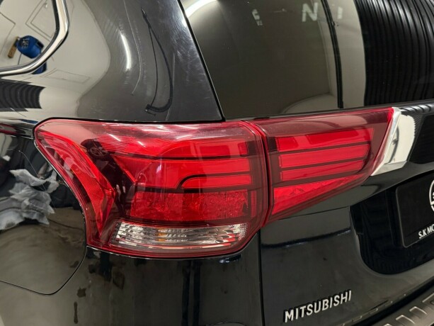 mitsubishi-outlander-elektrisitetbensin-2019-big-6