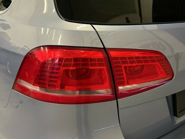 volkswagen-passat-diesel-2012-big-6