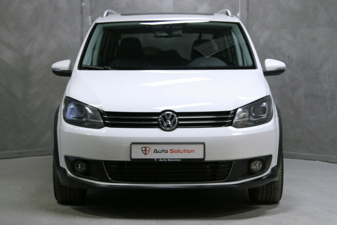 volkswagen-touran-diesel-2012-big-17