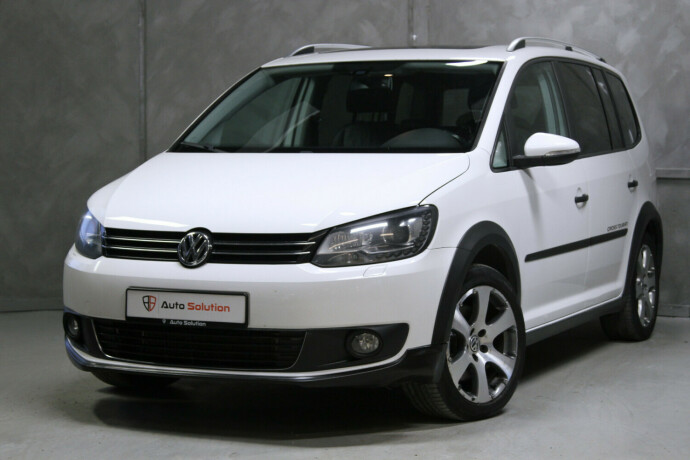 volkswagen-touran-diesel-2012-big-0