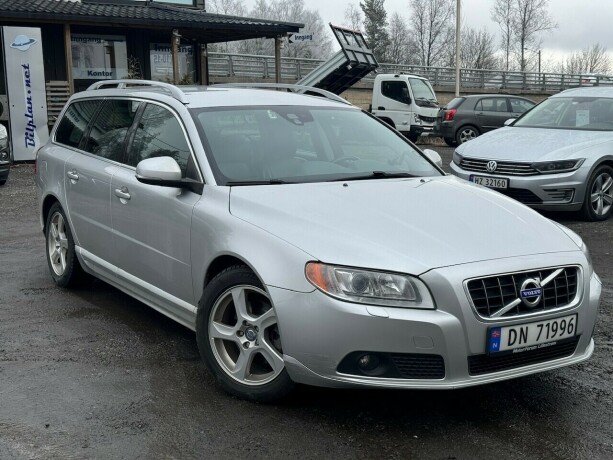 volvo-v70-diesel-2012-big-0