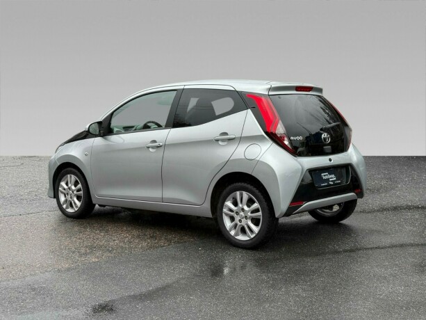 toyota-aygo-bensin-2021-big-8