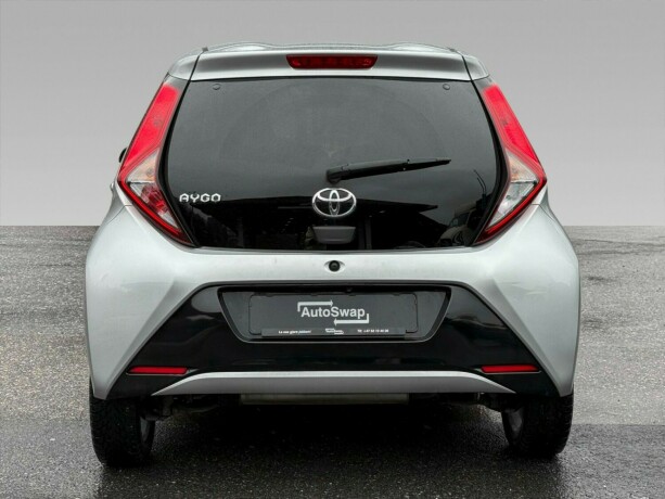 toyota-aygo-bensin-2021-big-11