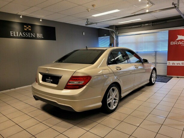 mercedes-benz-c-klasse-diesel-2012-big-4