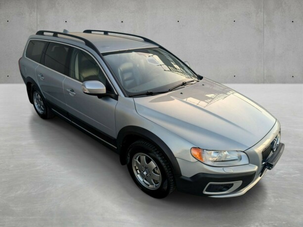 volvo-xc-70-diesel-2011-big-4