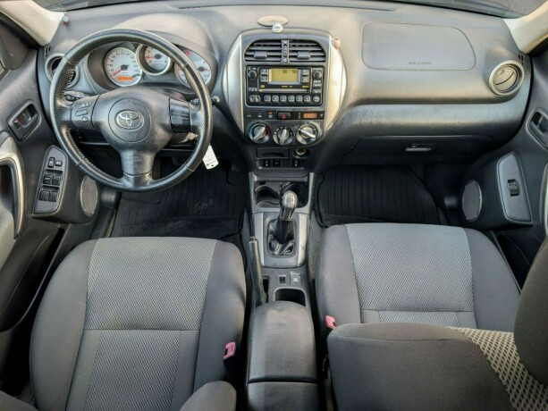 toyota-rav4-bensin-2004-big-12