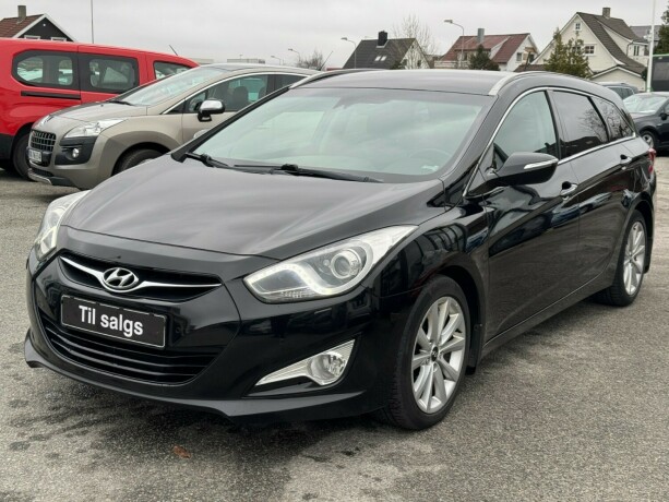 hyundai-i40-diesel-2013-big-0