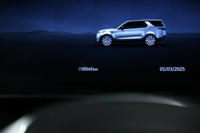 land-rover-discovery-elektrisitetdiesel-2024-big-16