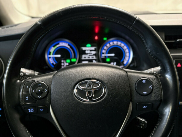 toyota-auris-bensin-2015-big-15