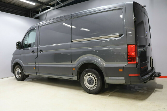 volkswagen-crafter-diesel-2020-big-4