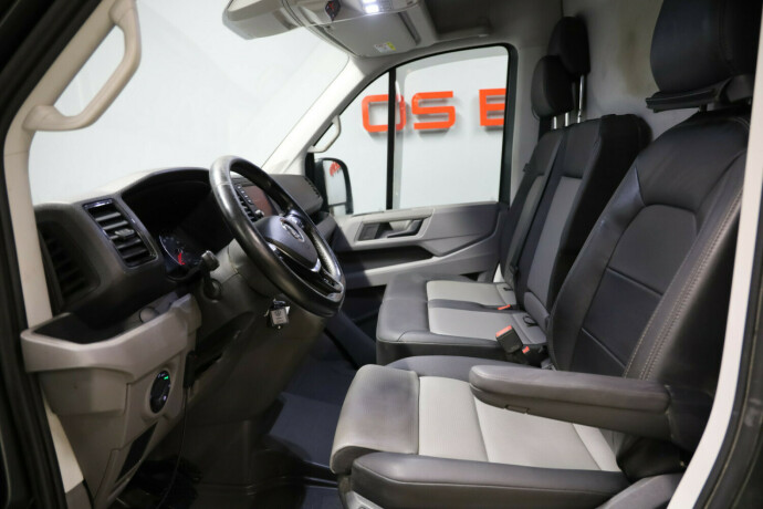 volkswagen-crafter-diesel-2020-big-6