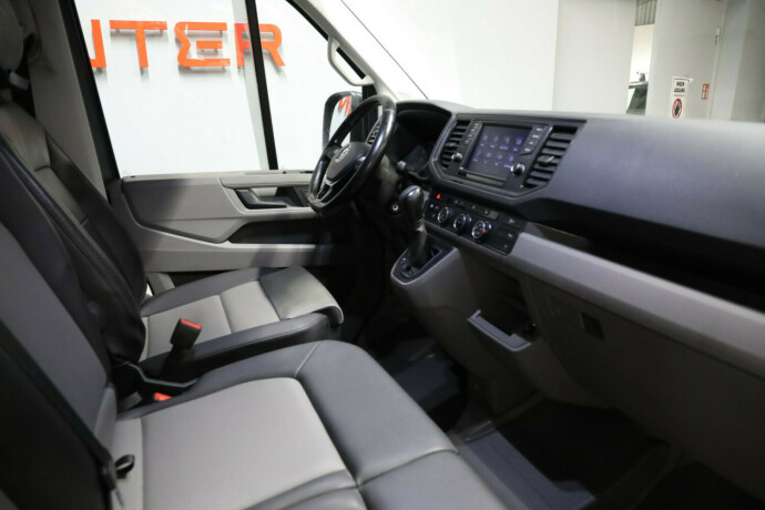 volkswagen-crafter-diesel-2020-big-7