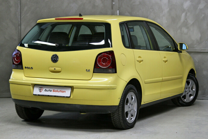 volkswagen-polo-bensin-2006-big-1