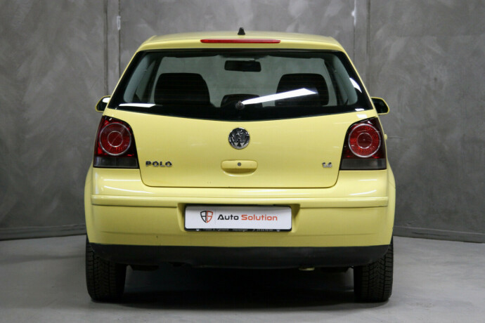 volkswagen-polo-bensin-2006-big-16