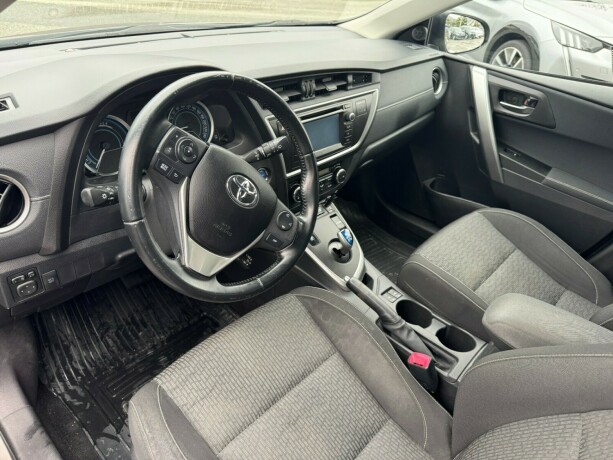 toyota-auris-bensin-2015-big-7