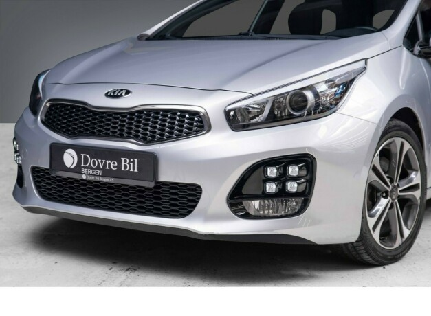 kia-cee039d-bensin-2018-big-1