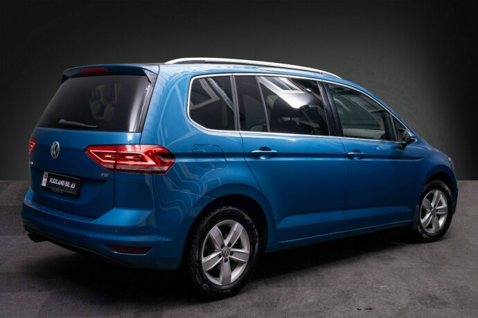 volkswagen-touran-bensin-2016-big-9