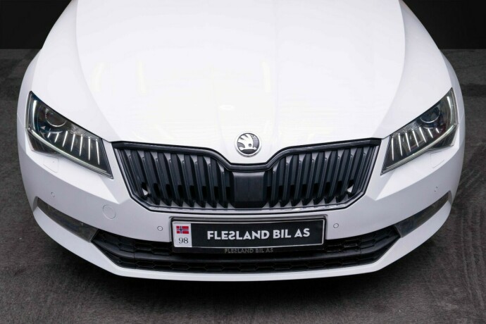 skoda-superb-diesel-2017-big-3