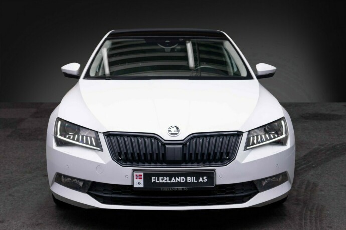 skoda-superb-diesel-2017-big-5