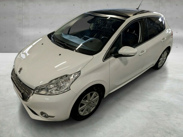 peugeot-208-bensin-2013-big-5