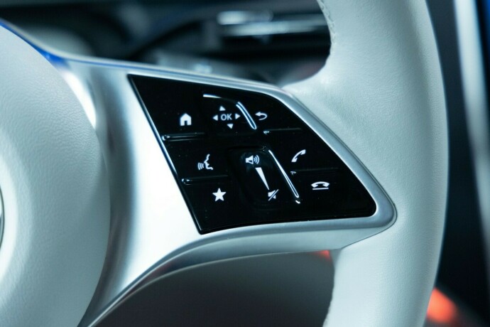 mercedes-benz-eqe-suv-elektrisitet-2023-big-22