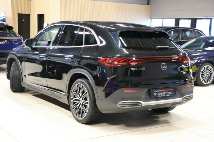 mercedes-benz-eqe-suv-elektrisitet-2023-big-1