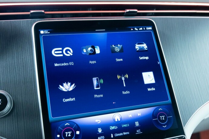mercedes-benz-eqe-suv-elektrisitet-2023-big-24