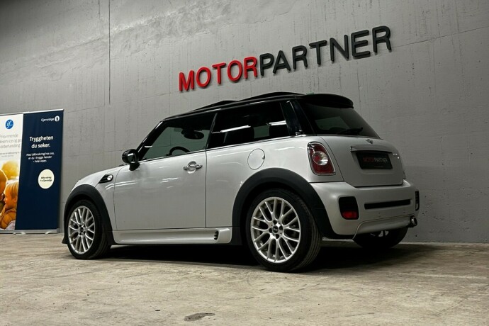 mini-cooper-diesel-2012-big-4